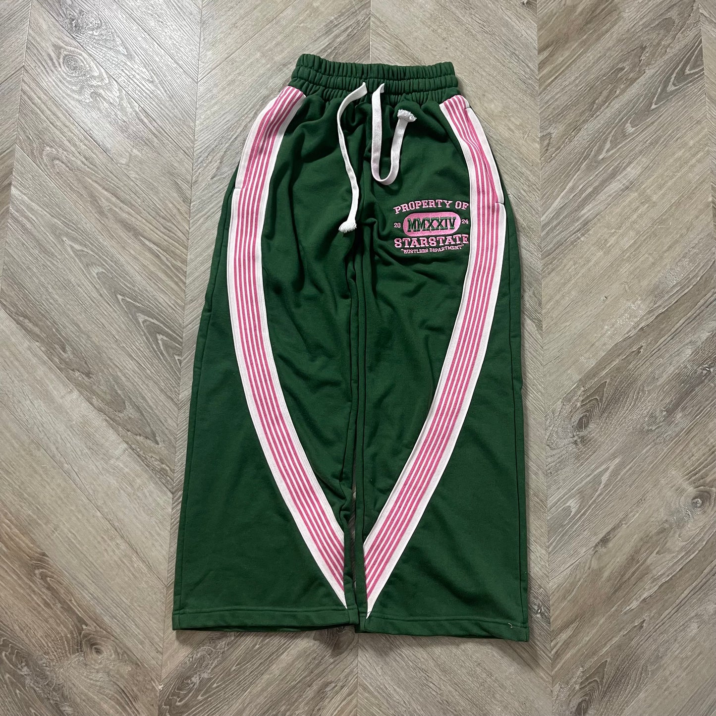 GREEN HUSTLERS DEPT. SWEATS